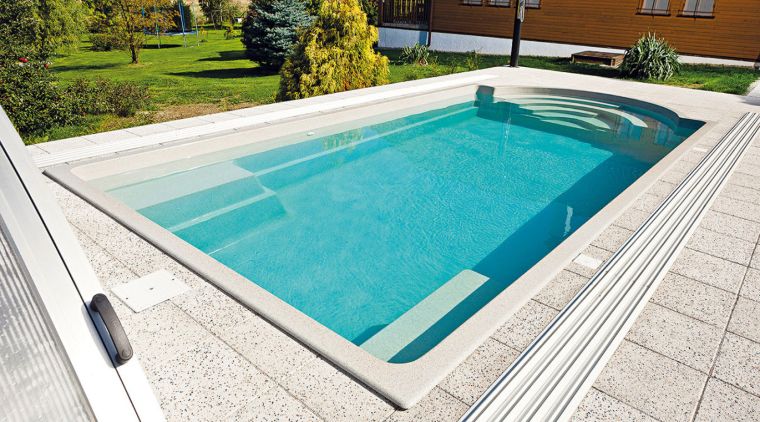 Fiberglas i keramički bazeni